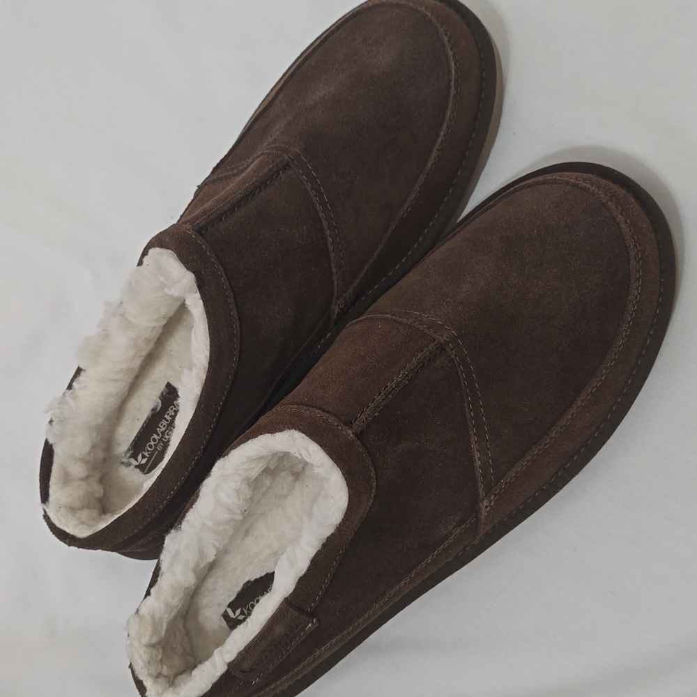 NWOB UGG KOOLABURRA MEN'S SLIP ON SUEDE‎ SLIPPERS BROWN 12